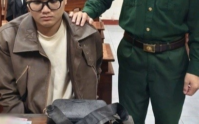 Bắt Nguyễn Quang Hải