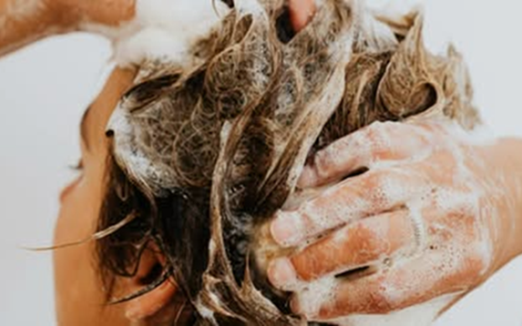 Thu hồi, tiêu hủy 3 loại dầu gội, sữa tắm