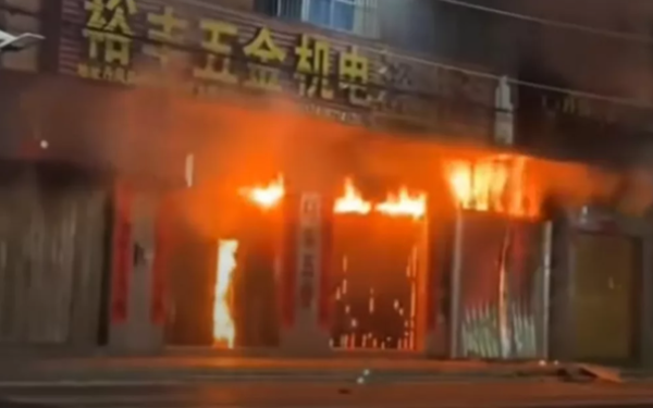 Cháy nhà dân 4 tầng, 12 người trong gia đình tử vong thương tâm