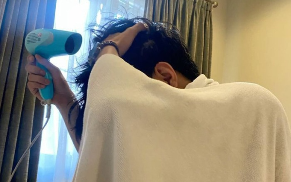 Thà để tóc bết, mùi khó chịu còn hơn gội đầu vào 5 thời điểm này: Mạng “mỏng như giấy”, đột quỵ lúc nào không hay