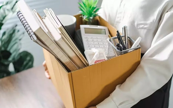 Bị sa thải vì ngày nào cũng đi làm sớm hơn 30 phút