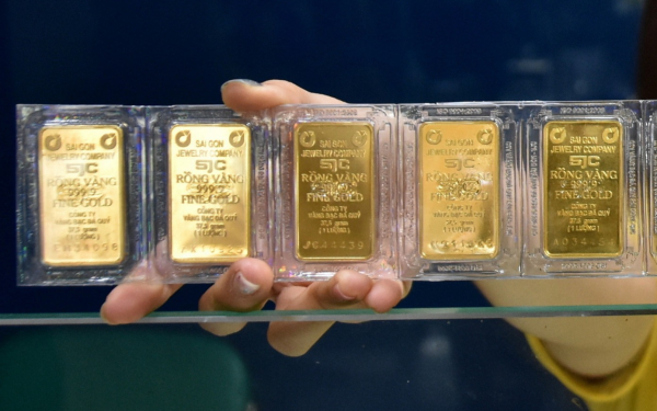 Giá vàng tăng cao vì sao người mua vẫn lỗ?