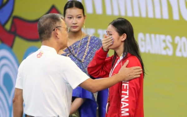 Mỹ Tiên bật khóc sau khi giành huy chương bạc, đoàn thể thao Việt Nam vào cuộc