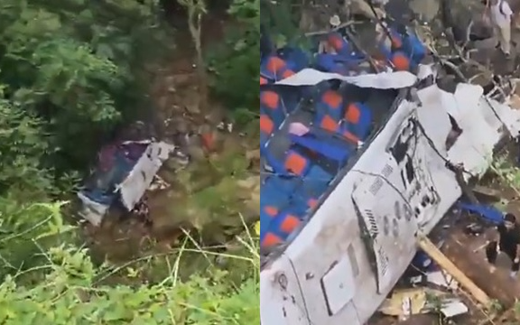 Clip hiện trường xe buýt chở học sinh rơi xuống vực, nhiều người thiệt mạng