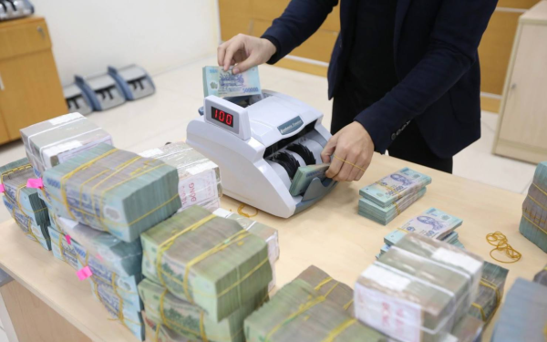 8 ngân hàng vừa tăng lãi suất tiết kiệm