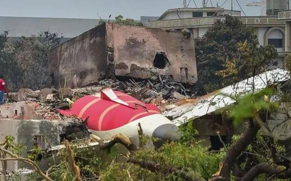 Vừa tìm thấy chiếc máy bay mất tích 13 năm