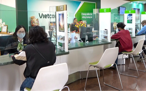 Từ 1/1/2026: Vietcombank, Agribank ngừng chấp nhận loại giấy tờ sau