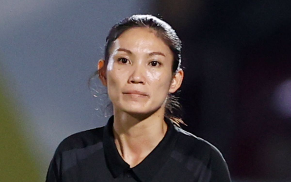 FIFA có thông tin bất ngờ về trọng tài Lào