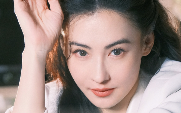 Trương Bá Chi tiết lộ cô có khối tài sản trị giá hơn 3,5 nghìn tỷ đồng, đã lập di chúc và đang tự tay chọn ảnh tang lễ cũng như trang phục mai táng