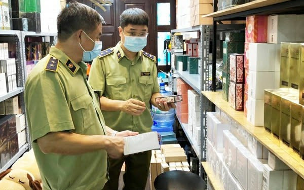 Siết chặt hậu kiểm mĩ phẩm: Nhiều sản phẩm vi phạm bị đình chỉ, thu hồi