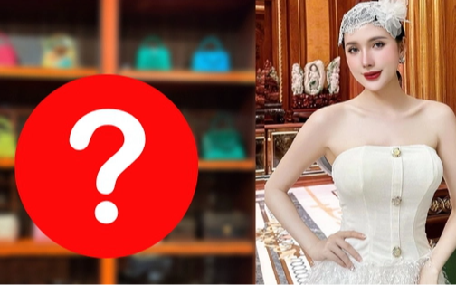 Bức ảnh "chấn động" trong nhà Ngân Collagen những ngày cuối năm