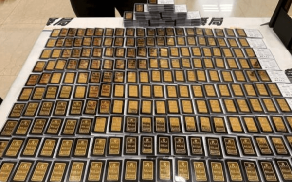 Đỉnh cao “ăn vạ bảo hiểm” chiếm món hời: gia đình 12 năm bị thương 500 lần, lừ:a 14 công ty 23 tỷ đồng, đổi được 260 thỏi vàng và 7 căn nhà