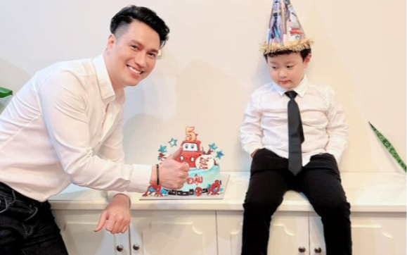 NSƯT Việt Anh bán chân gà chu cấp 50 triệu/tháng cho vợ cũ nuôi con, quý tử học trường quốc tế 100 triệu