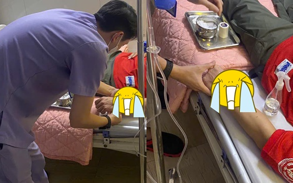 Phan Đinh Tùng nhập viện cấp cứu