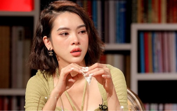 Tôi sốc nghẹn khi đọc tin nhắn con trai Quỳnh Lương gửi bố: Khi một đứa trẻ lặp lại 3 từ này, có gì đó đã sai nghiêm trọng rồi!