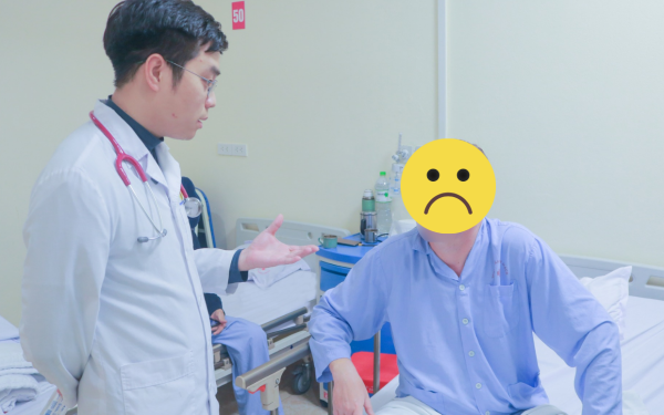 Xuất hiện triệu chứng lạ sau khi chơi pickleball và được đưa đi cấ:p c:ứu, người đàn ông ngừ:ng ti:m ngay tại cổng bệnh viện