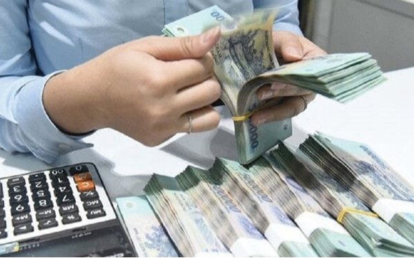 Dịp Tết Dương lịch, gửi tiết kiệm ngân hàng nào lãi suất cao nhất?: Có nơi "chơi lớn" với lãi suất lên tới hơn 8%/năm