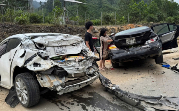 11 ôtô tông liên hoàn trên cao tốc La Sơn - Hòa Liên
