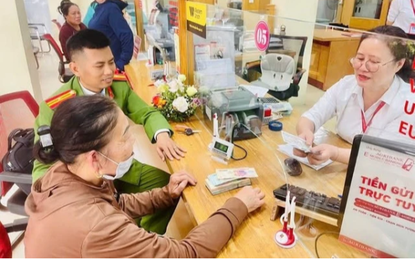 Phát hiện người phụ nữ SN 1957 bán 6 chỉ vàng rồi tới NH Agribank để chuyển khoản, công an Sầm Sơn khẩn trương tìm kiếm