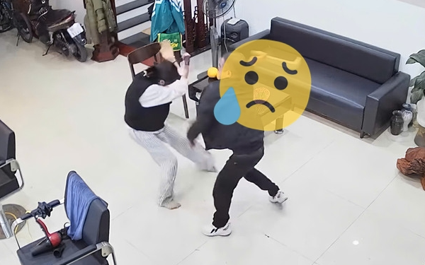 Chồng vào quán cắt tóc truy sát vợ con ở Bắc Ninh