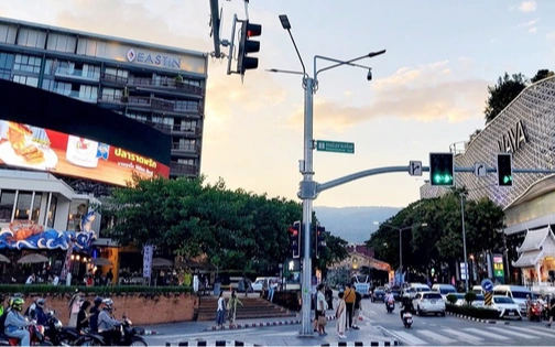 Láng giềng Việt Nam hiện đang sống ở năm 2569