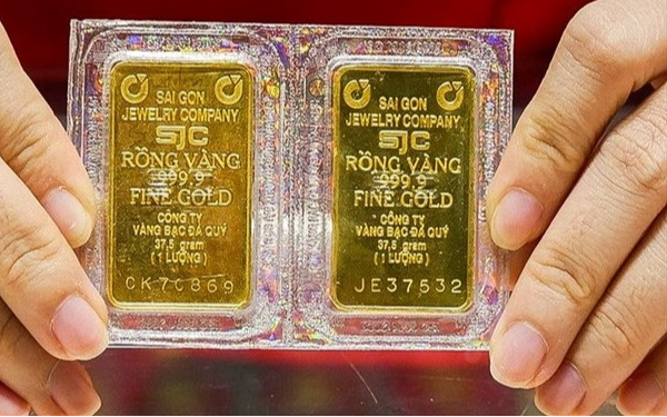 Giá vàng hôm nay 8-1: Bắt đầu sụt giảm