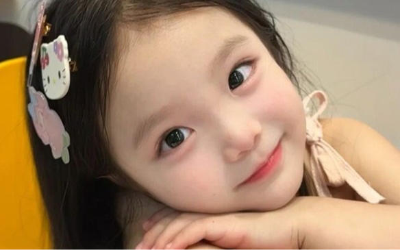 Mẹ định đặt tên con gái 7 chữ: Trương Nguyễn Tòng Tâm Ngọc Uyển Dao, dân mạng sửa lại tên 4 chữ vừa chuẩn vừa hay