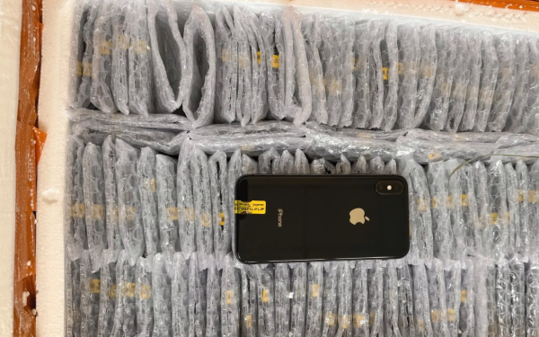 Hải quan rao bán hàng nghìn chiếc iPhone giá trung bình 800.000 đồng