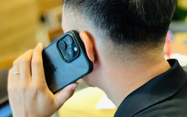 Vừa tất toán sổ tiết kiệm 800 triệu đồng, người đàn ông Hà Nội chưa kịp rút đã bị bay sạch tiền trong tài khoản: Công an vào cuộc liền phát hiện bất thường