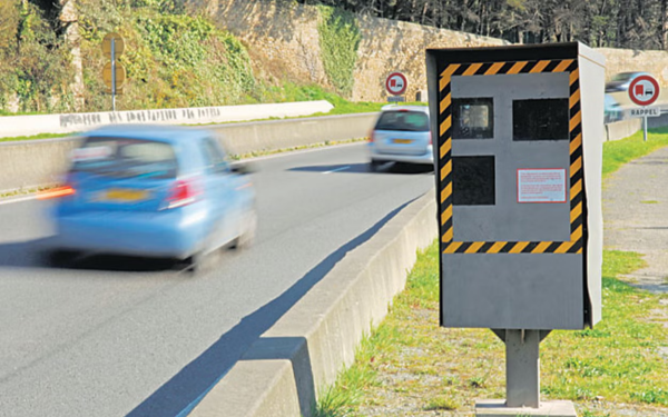 Lái xe quá tốc độ cho phép, 1 tài xế phải nộp phạt gần 3 tỷ đồng