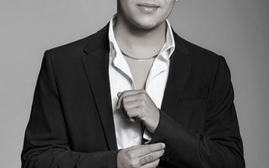 Rơi máy bay khiến 6 người tử vong, một nam ca sĩ bỏ lại vợ và 3 con nhỏ