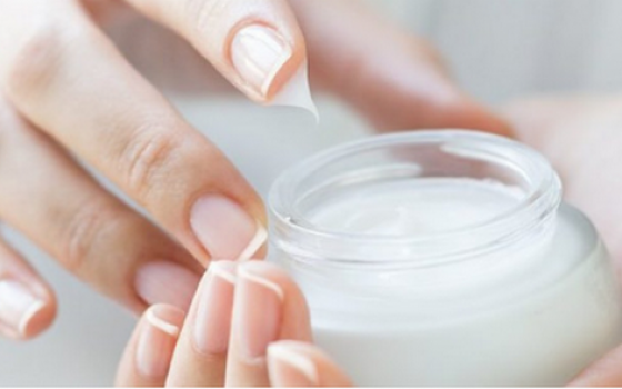 Thu hồi trên toàn quốc 8 sản phẩm mỹ phẩm chứa chất chống nấm