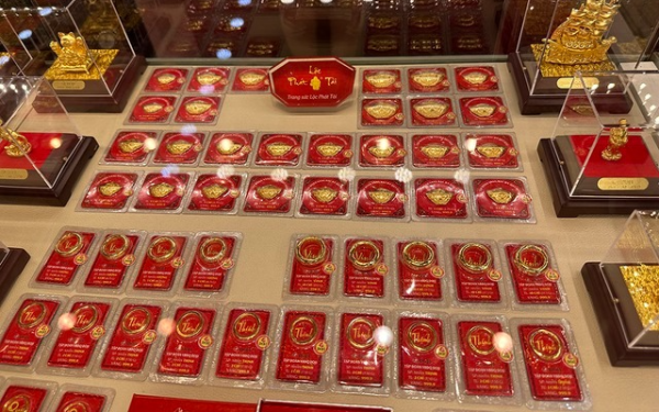 Cập nhật giá vàng sáng 16.1: Vàng miếng, vàng nhẫn đồng loạt giảm