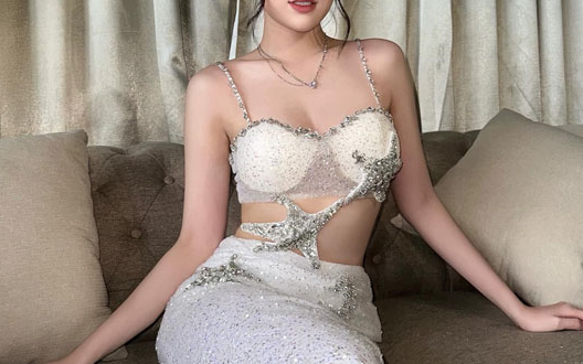 Phương Oanh thi Miss World Vietnam