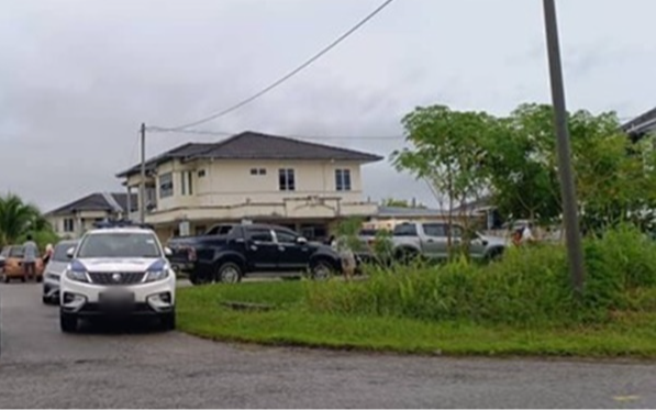 Hai vợ chồng hiệu trưởng được phát hiện tử vong trong phòng ngủ, người chồng mới được bổ nhiệm