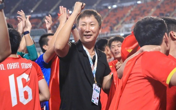 HLV Kim Sang-sik đón tin vui lớn, 7 cầu thủ U23 Việt Nam chính thức thoát án phạt