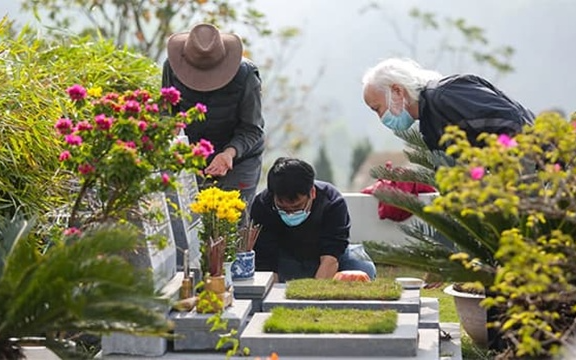 Đặc biệt chú ý, 3 nhóm người này không nên đi tạ mộ cuối năm Ất Tỵ 2025