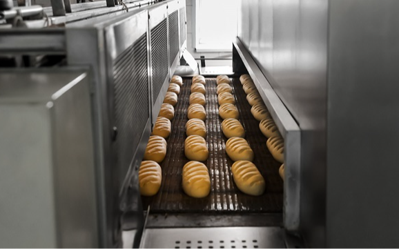 Đầu bếp bánh ngọt 71 tuổi tử vong vì bị cuốn vào máy trộn bột khổng lồ