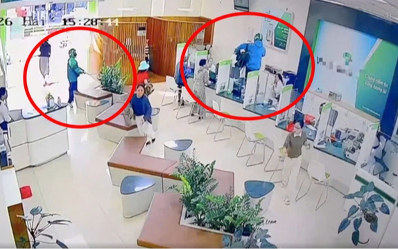 Công an ra thông báo nóng sau vụ cướp 1,8 tỷ đồng ở ngân hàng chỉ trong 1 phút