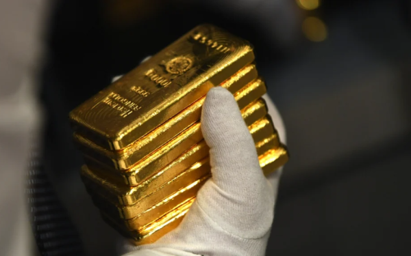 Giá vàng hôm nay 21/1: Tăng sốc vượt 166 triệu đồng, vàng đang "nóng bỏng tay"