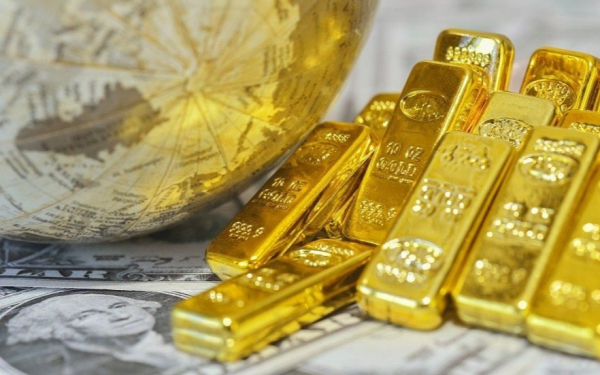 Giá vàng lao dốc