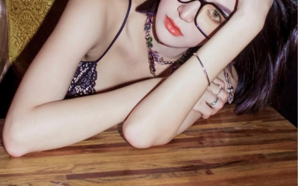 Nữ thần sắc đẹp 29 tuổi qua đời vào sáng nay vì mắc bệnh hiếm gặp