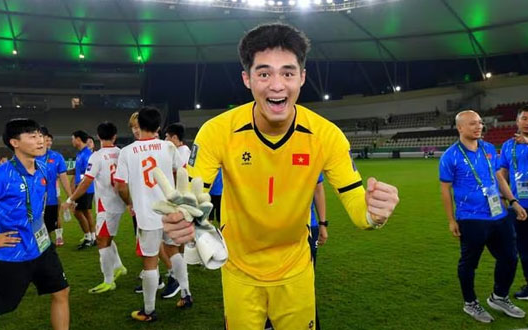 CLB Nhật Bản đề nghị chiêu mộ thủ môn Trần Trung Kiên