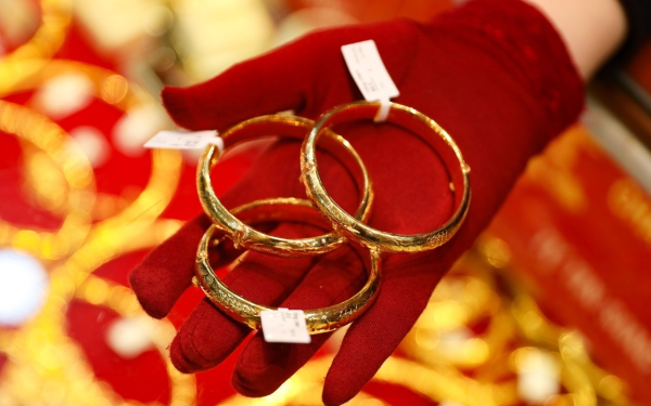 Giá vàng hôm nay (25/1): Vàng SJC và nhẫn "phá đỉnh", dự báo tiếp đà tăng