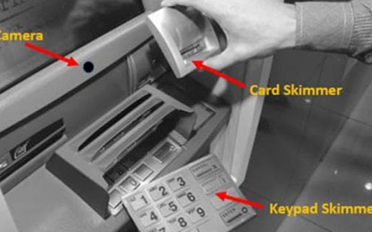 Giáp Tết Nguyên đán, người dân khi rút tiền tại cây ATM cần lưu ý kỹ điều này kẻo mất sạch tiền