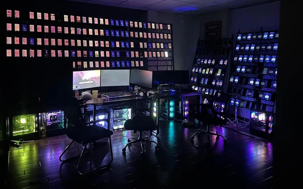 Phát hiện 4.600 chiếc điện thoại hoạt động 24/24, cảnh sát dùng các biện pháp nghiệp vụ vào cuộc: 10 người bị truy tố, vạch trần bí mật động trời sau số tiền hơn 11 tỷ đồng