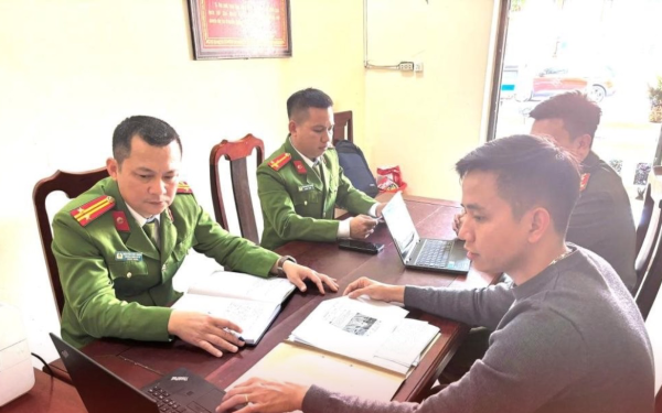 Nhận hơn 1 tỷ đồng tiền chuyển khoản, một thanh niên sinh năm 1999 bị công an điều tra