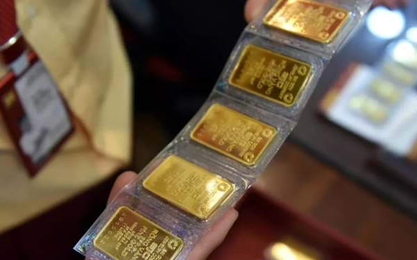 Từ đỉnh lịch sử đến cú giảm sốc: Vì sao giá vàng quay đầu mạnh?