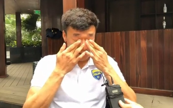 Kết thúc sớm với thủ môn Bùi Tiến Dũng