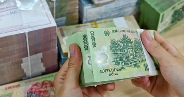 Nhận 300 triệu để đổi tiền mới: Công an Hà Nội truy tìm một người phụ nữ